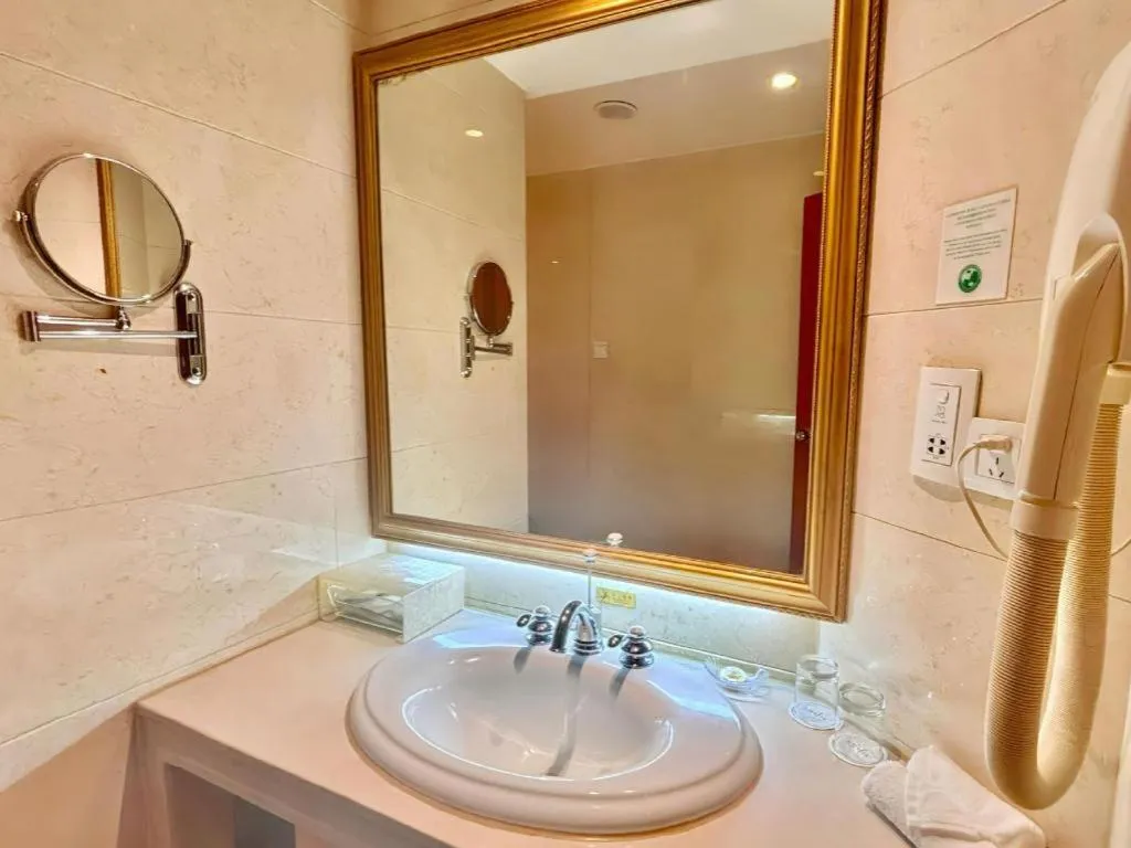 Nanchang Galactic Peace International Hotel