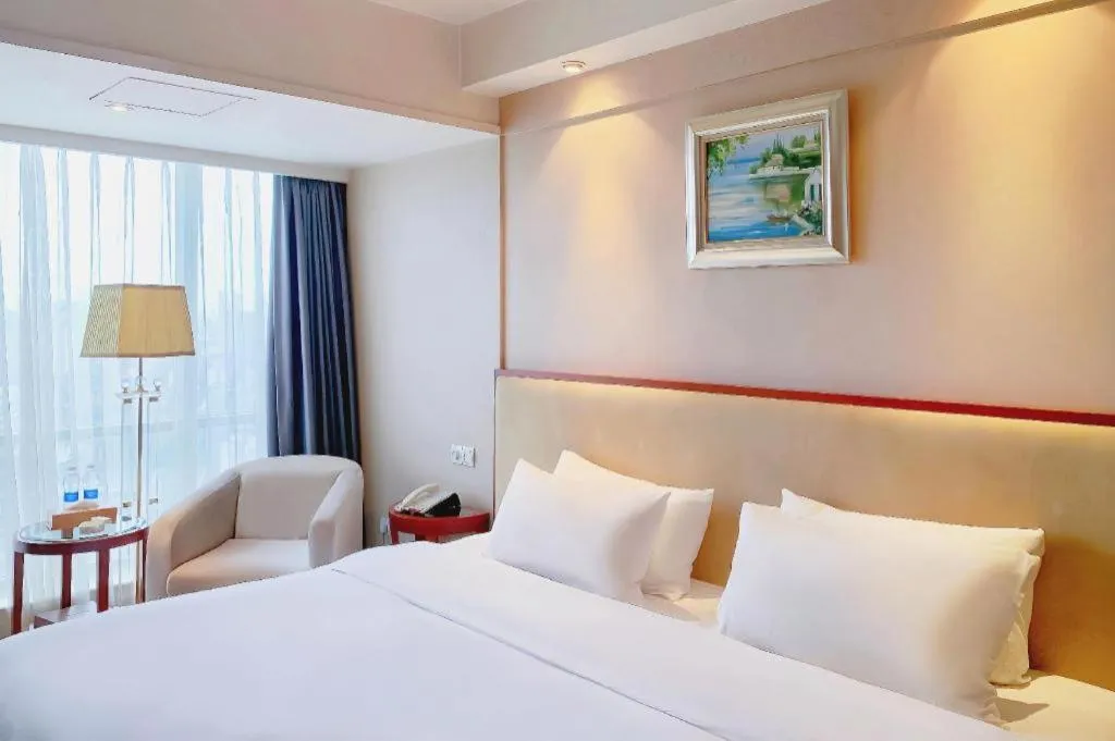 Bed in Nanchang Galactic Peace International Hotel