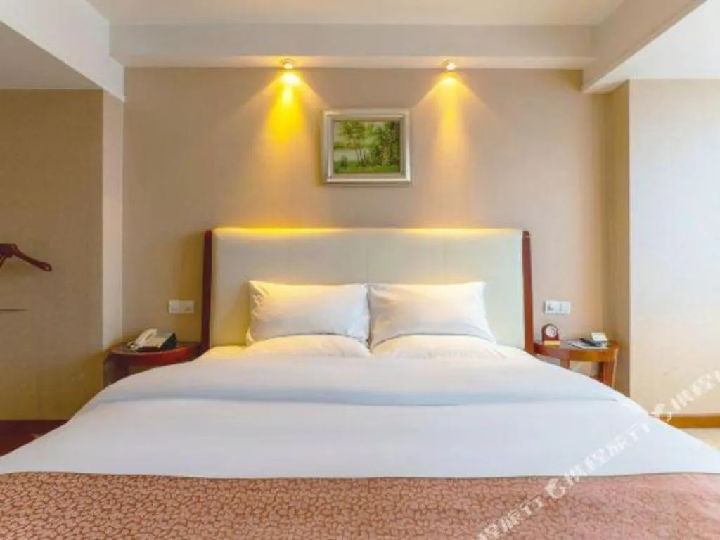 Bed in Nanchang Galactic Peace International Hotel