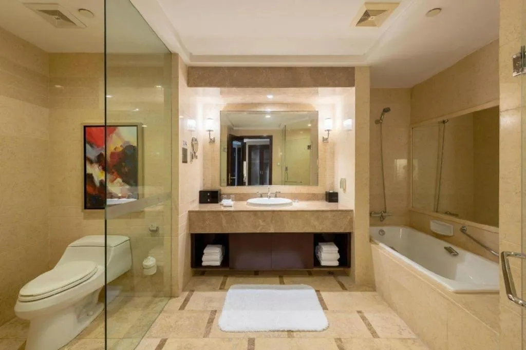 Golden Eagle Summit Hotel Downtown