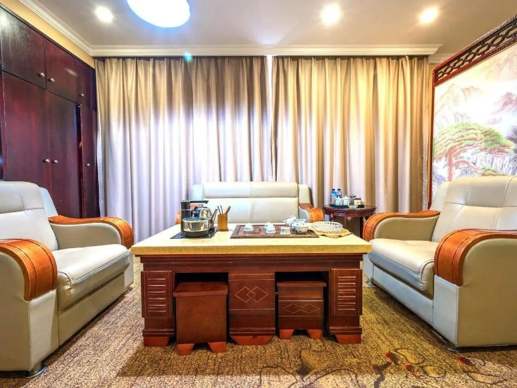 Sun Island Holiday Hotel