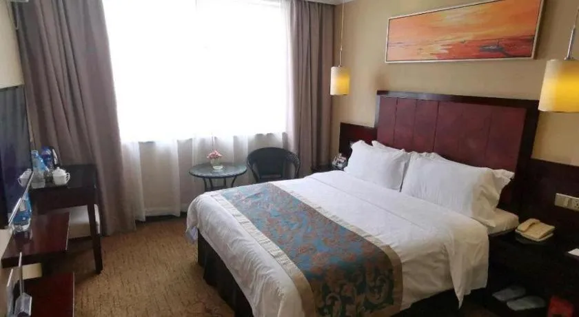 Bed in Sun Island Holiday Hotel