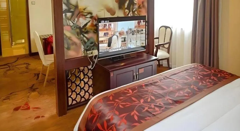 Bed in Sun Island Holiday Hotel