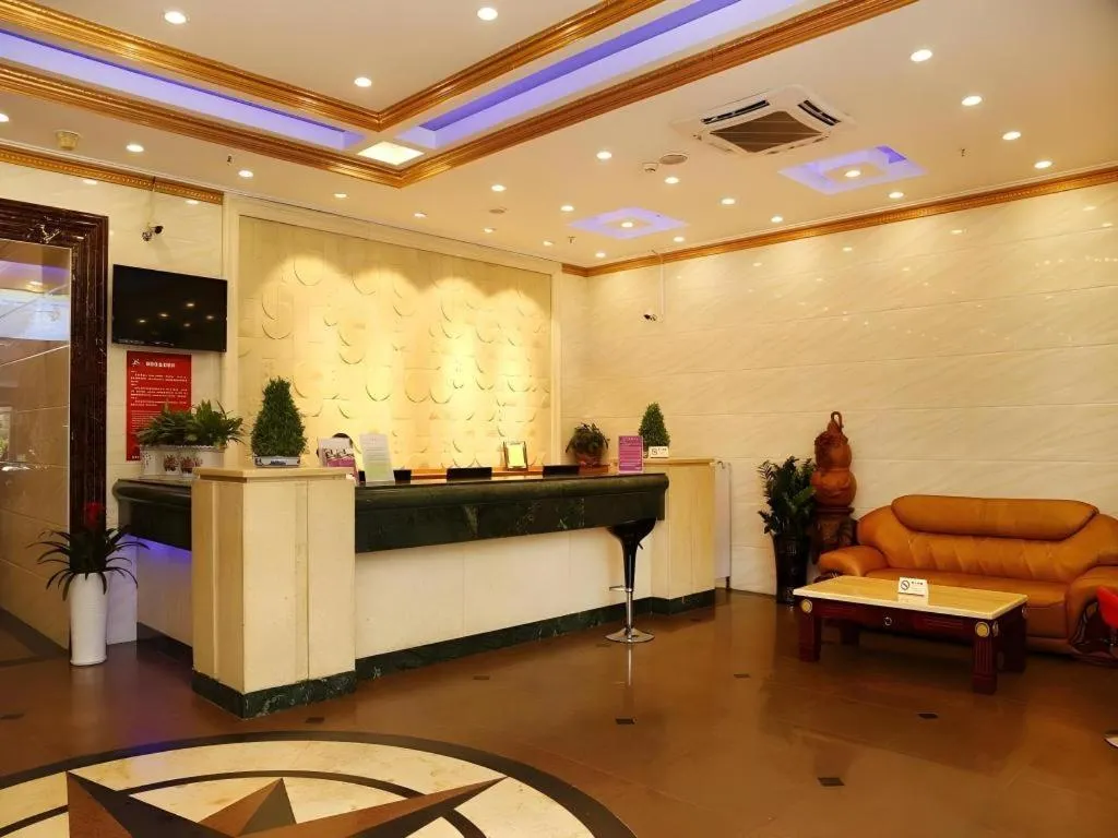 Sun Island Holiday Hotel