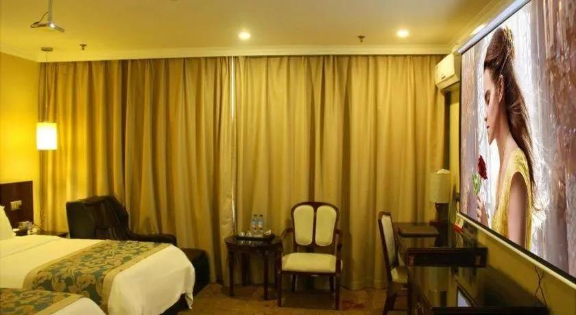 Bed in Sun Island Holiday Hotel