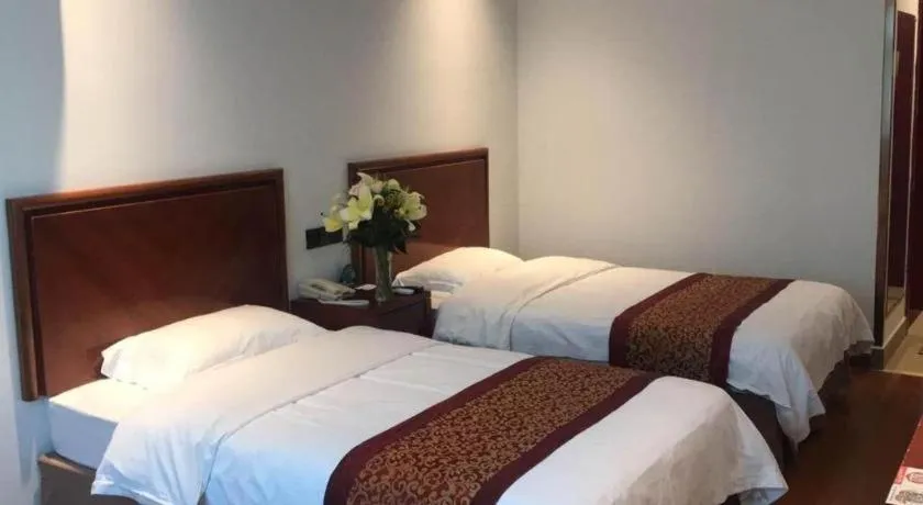 Bed in GreenTree Inn Suzhou Wuzhong