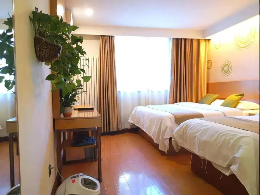 Bed in GreenTree Inn Beijing Dongcheng District Wangfujin South Luogu Lane Houhai Express Hotel