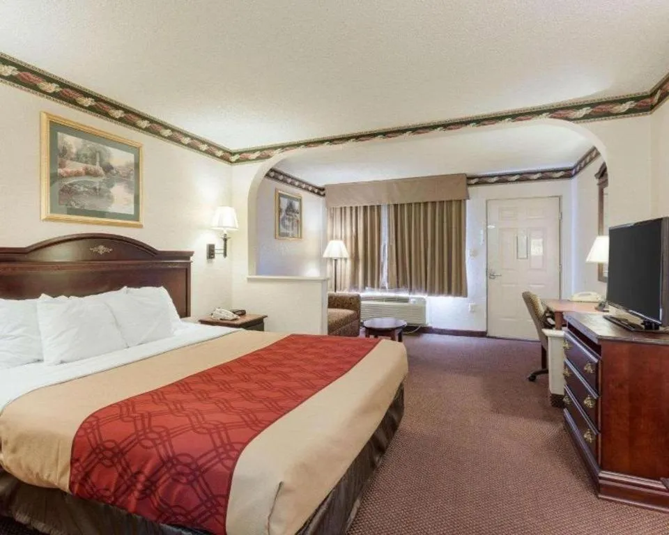 Bed in Econo Lodge Grenada