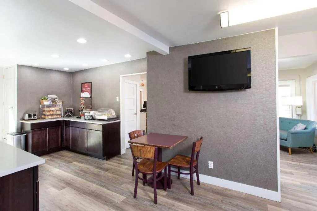 Econo Lodge Inn & Suites Durango