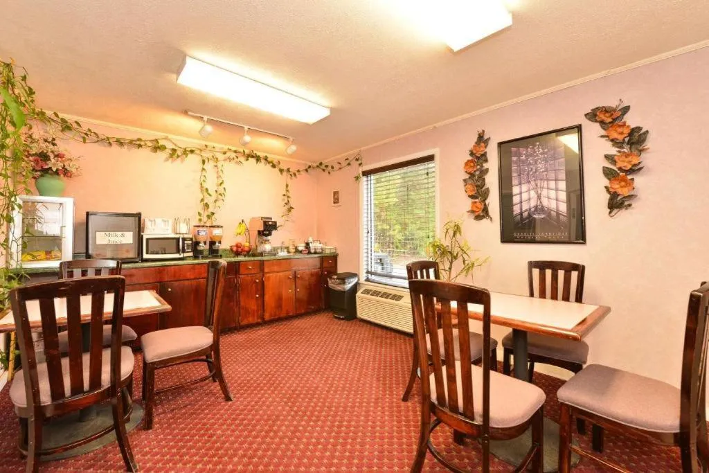 Americas Best Value Inn Heflin