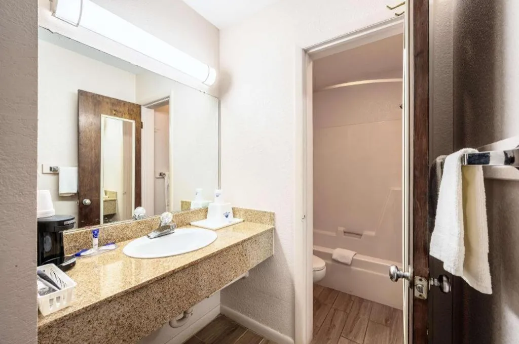 Americas Best Value Inn Heflin