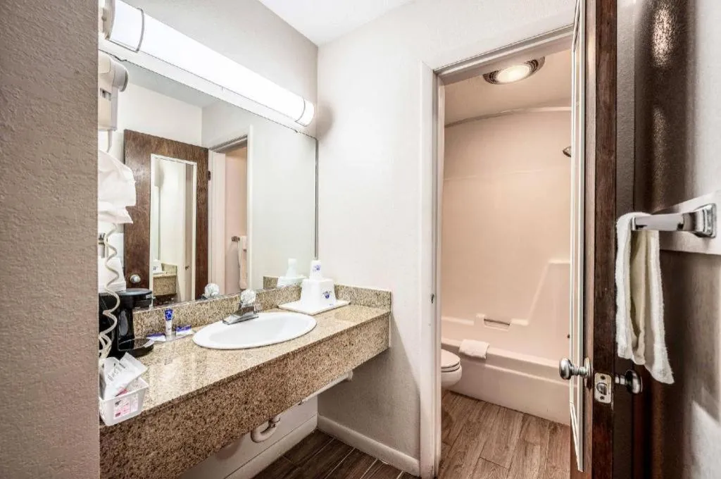 Americas Best Value Inn Heflin