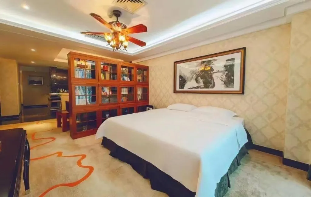 Bed in Changsha Hopesky Hotel