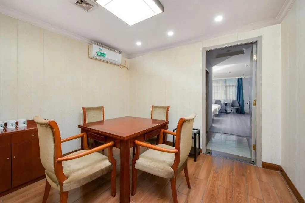 GreenTree Inn Hotel - Nantong Hongming Plaza