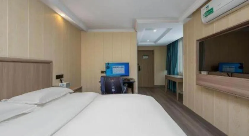 Bed in GreenTree Inn Hotel - Nantong Hongming Plaza
