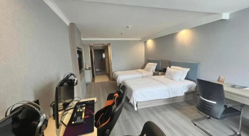 Bed in GreenTree Inn Hotel - Nantong Hongming Plaza