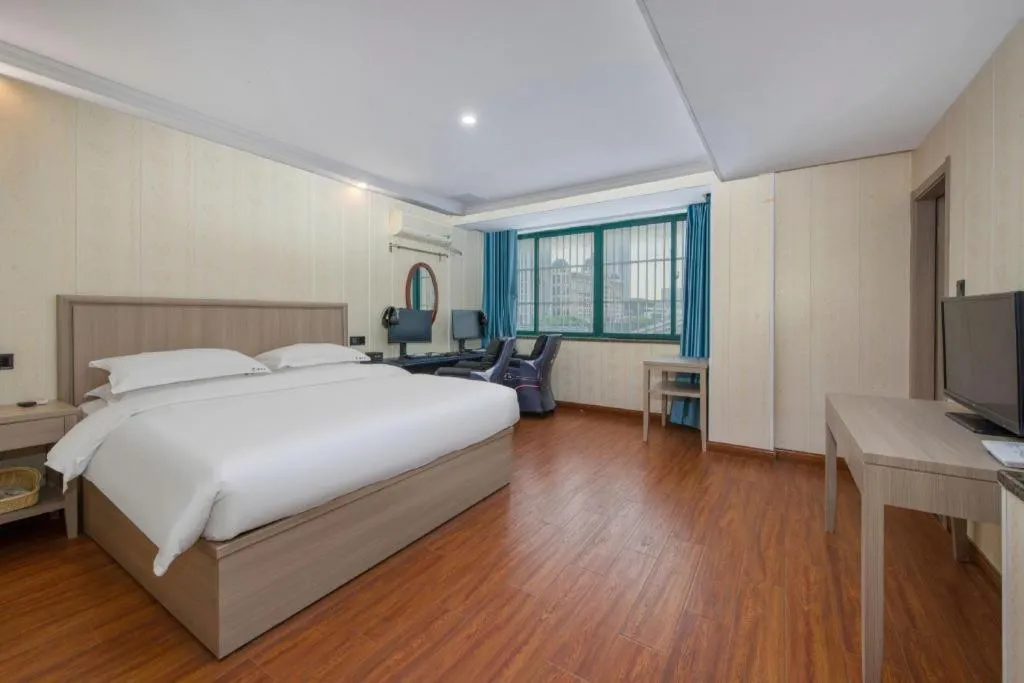 Bed in GreenTree Inn Hotel - Nantong Hongming Plaza