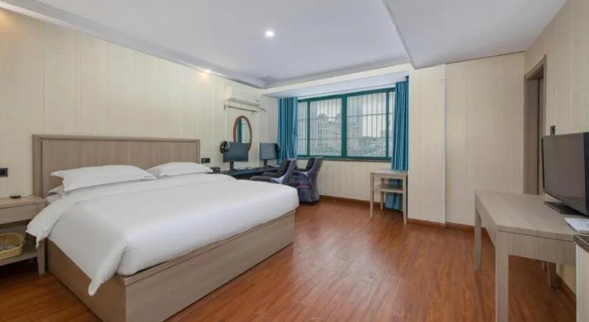 Bed in GreenTree Inn Hotel - Nantong Hongming Plaza