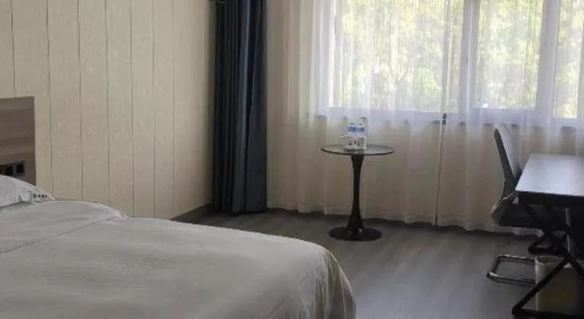 Bed in GreenTree Inn Hotel - Nantong Hongming Plaza