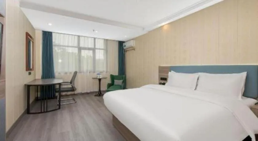 Bed in GreenTree Inn Hotel - Nantong Hongming Plaza