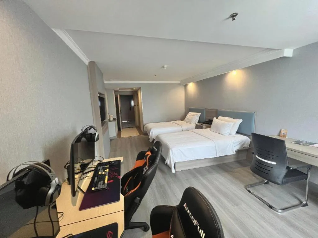 Bed in GreenTree Inn Hotel - Nantong Hongming Plaza