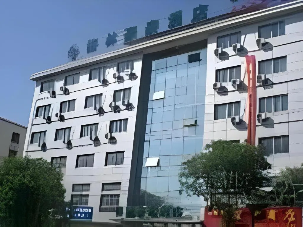 GreenTree Inn YiZheng Zhenzhou East Road