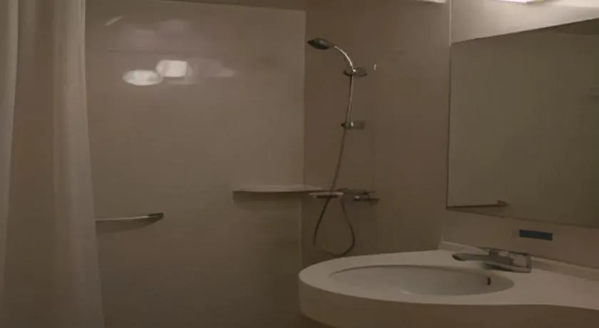 Jinjiang Inn Qingdao Wuxi Square Nanjing Road Metro Station