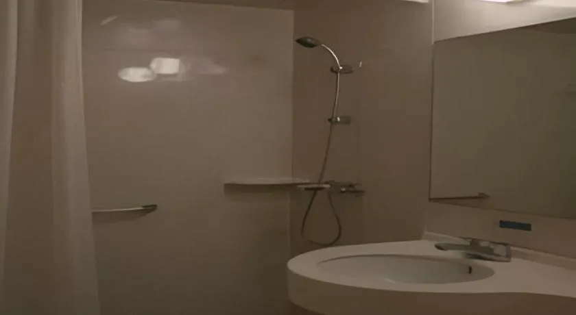 Jinjiang Inn Qingdao Wuxi Square Nanjing Road Metro Station