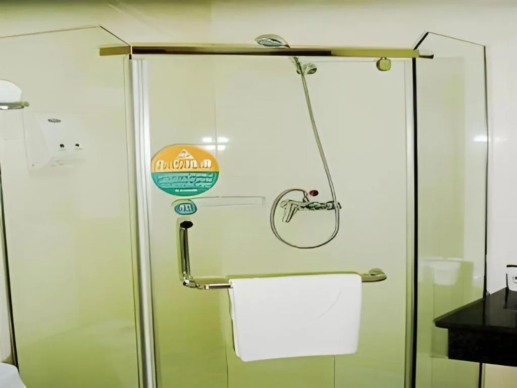 GreenTree Inn Jinan Daming Lake Hotel