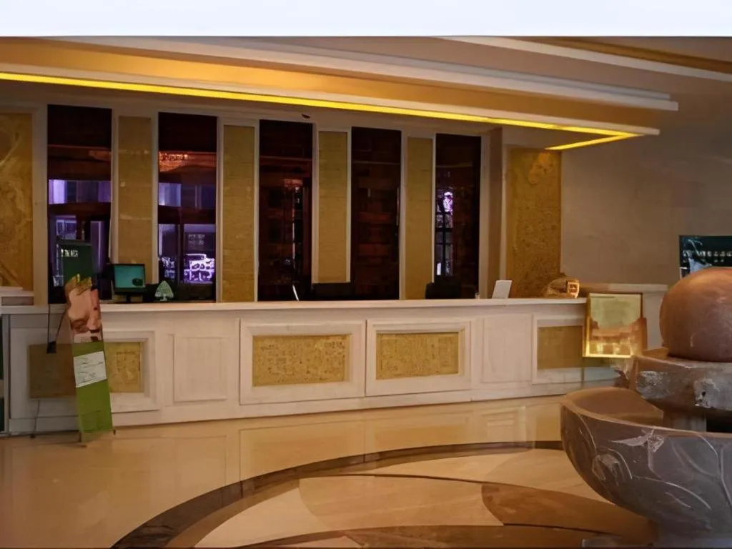 GreenTree Inn Jiuquan Century Plaza Hotel