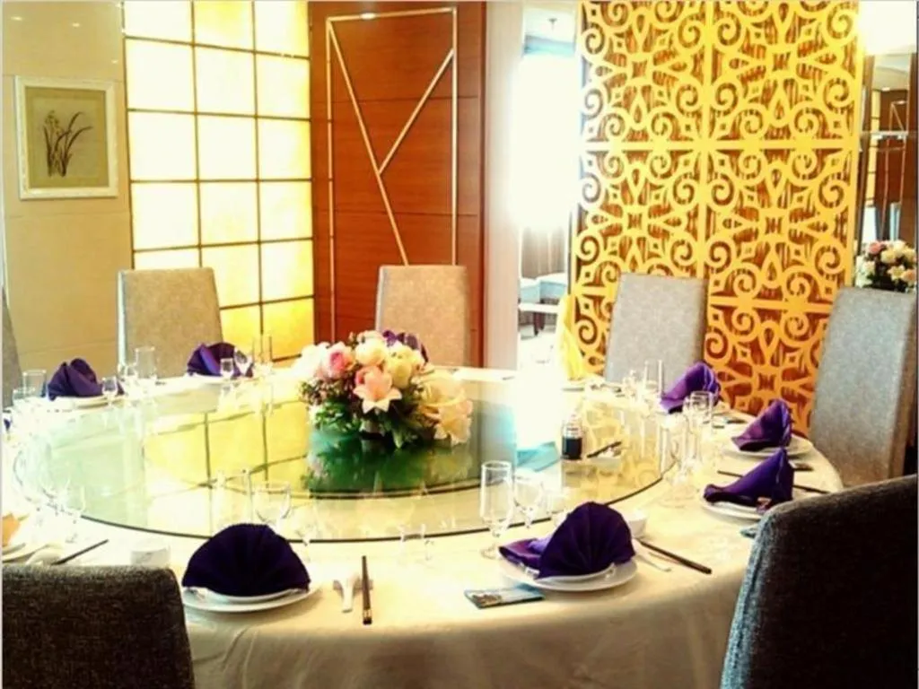 GreenTree Inn Jiuquan Century Plaza Hotel