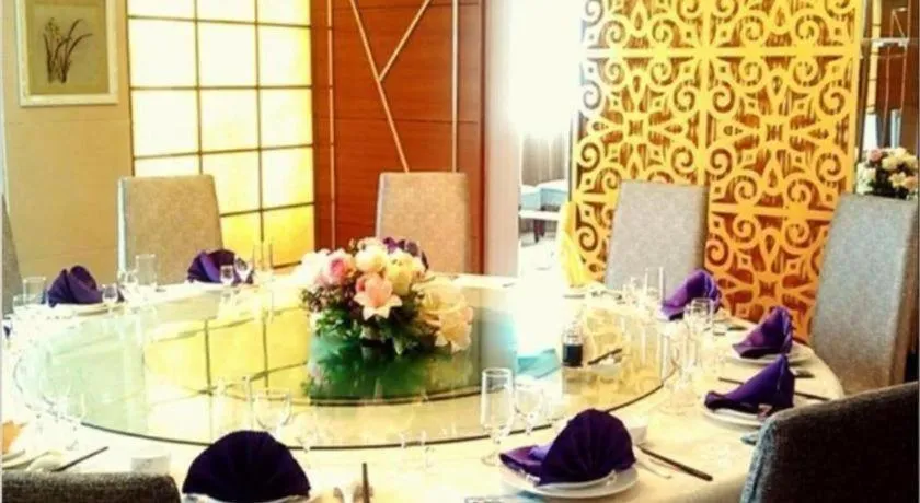 GreenTree Inn Jiuquan Century Plaza Hotel