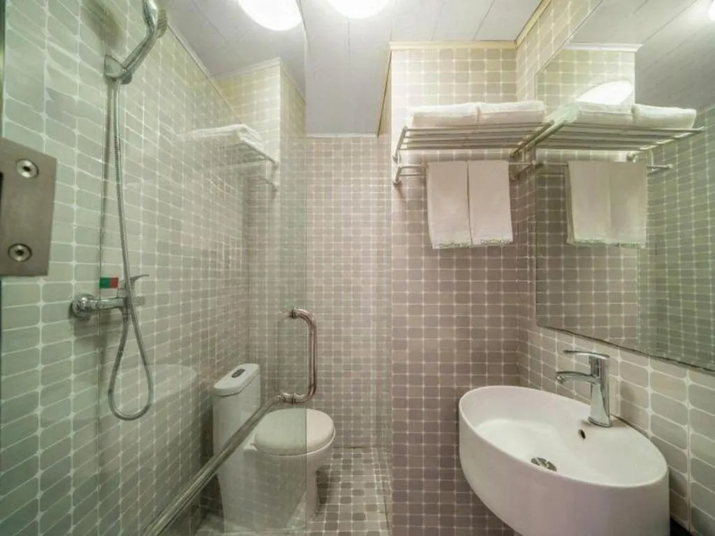 GreenTree Inn Yantai Xingfu Road Marina Plaza Express Hotel