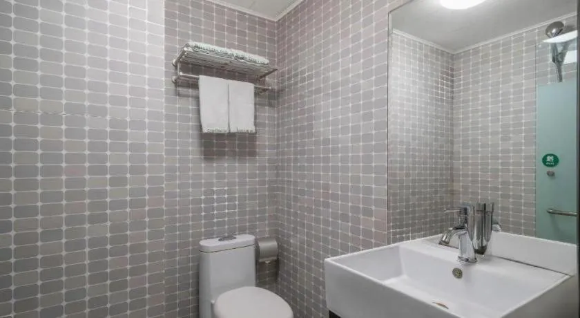 GreenTree Inn Yantai Xingfu Road Marina Plaza Express Hotel