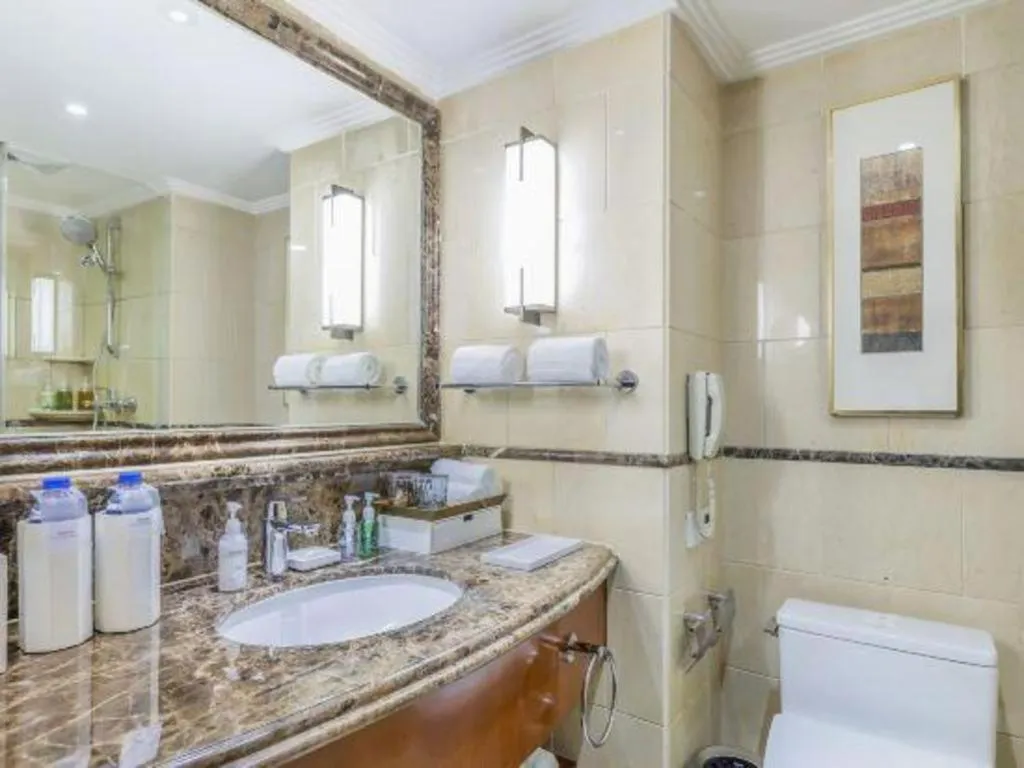 Shijiazhuang International Building Hotel