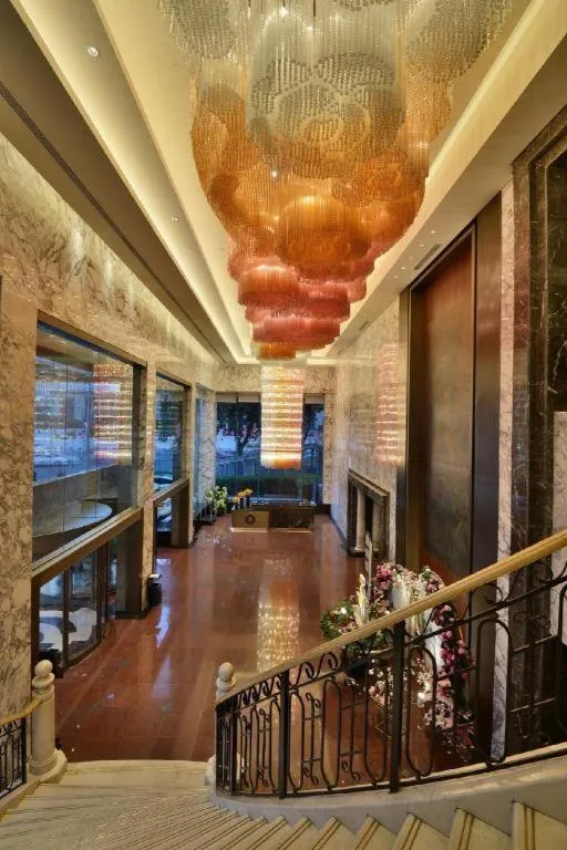 Shijiazhuang International Building Hotel