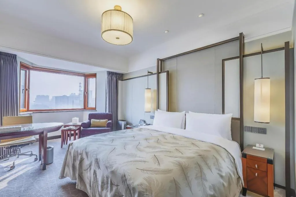 Bed in Shijiazhuang International Building Hotel