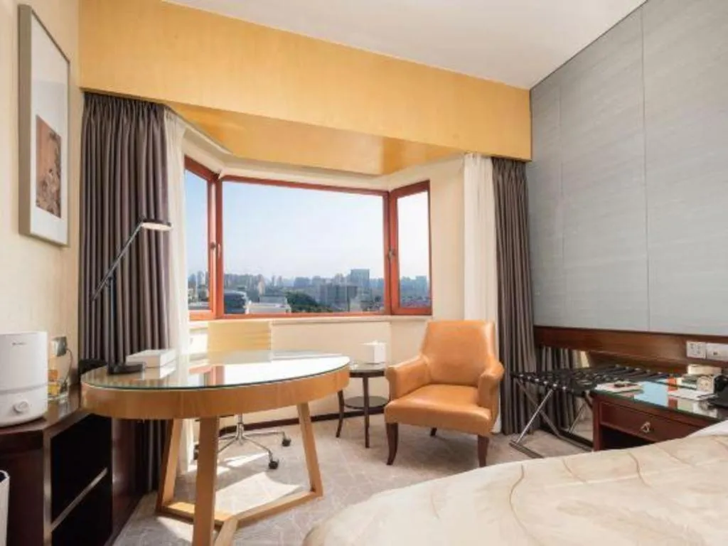 Bed in Shijiazhuang International Building Hotel