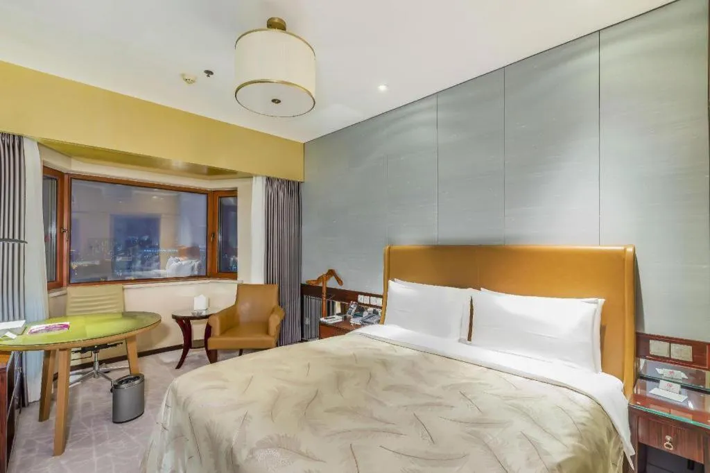 Bed in Shijiazhuang International Building Hotel
