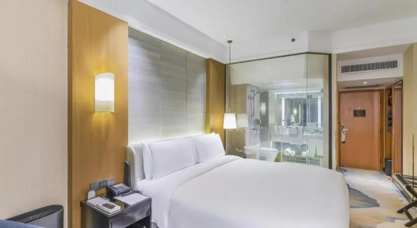 Bed in Shijiazhuang International Building Hotel