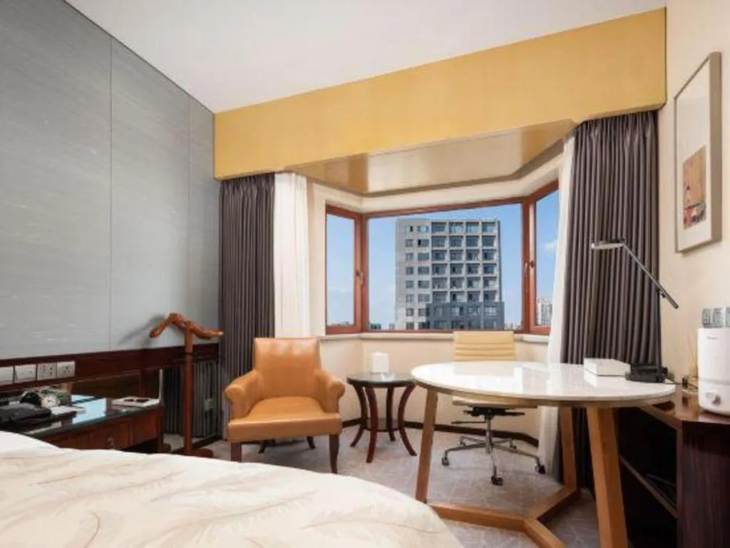 Bed in Shijiazhuang International Building Hotel