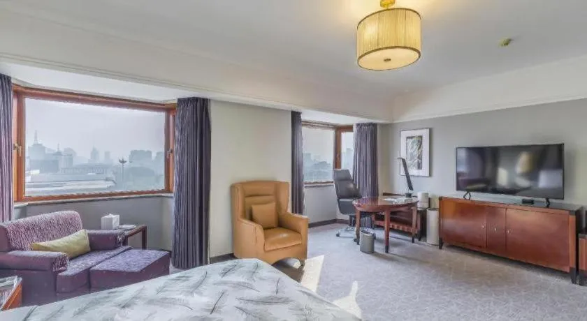 Shijiazhuang International Building Hotel