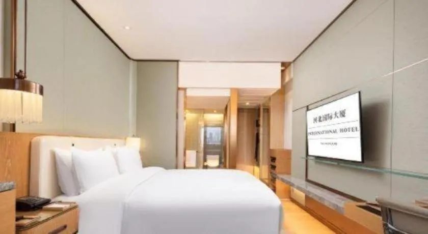 Bed in Shijiazhuang International Building Hotel