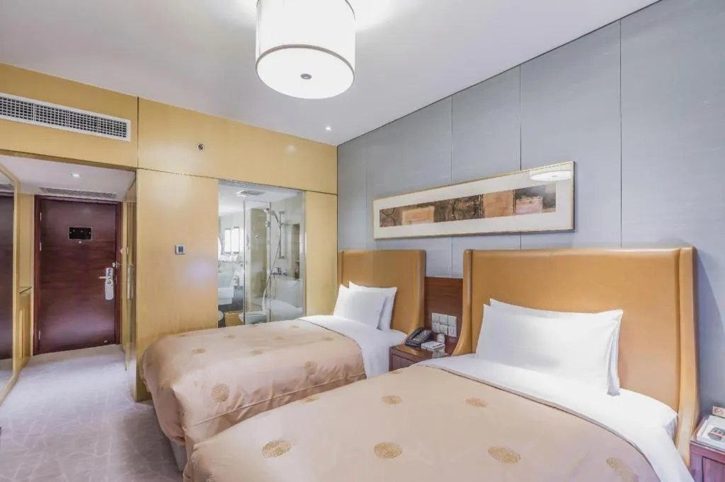 Bed in Shijiazhuang International Building Hotel
