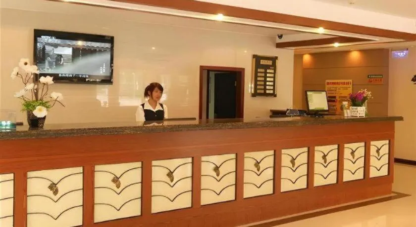 GreenTree Inn Taicang Baolong Square Hotel