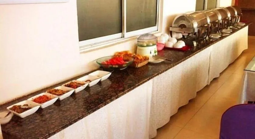 GreenTree Inn Taicang Baolong Square Hotel