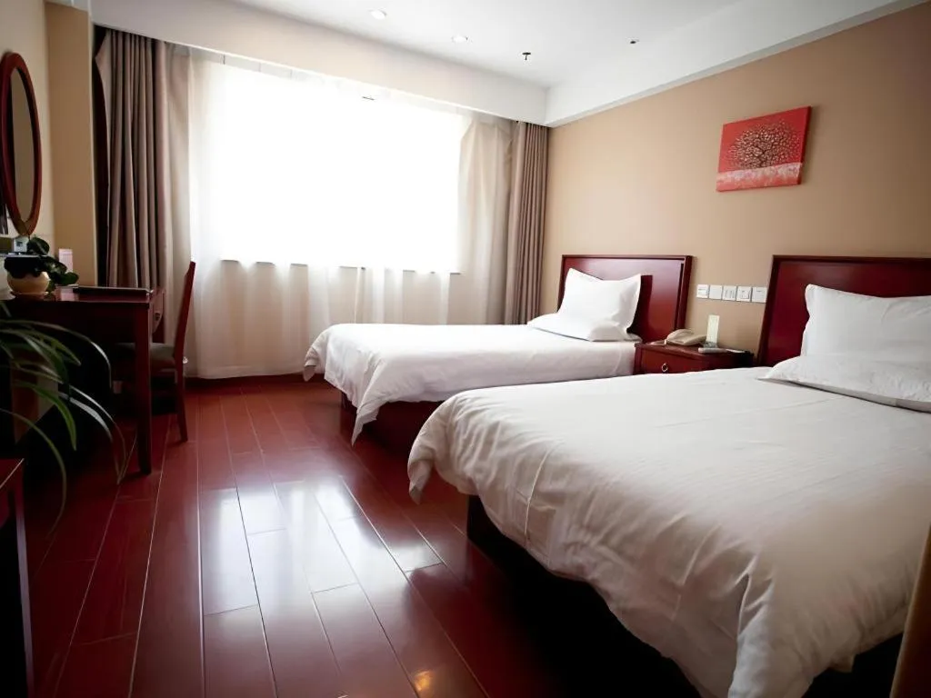 Bed in GreenTree Inn Rizhao Haiqu East Road Hotel