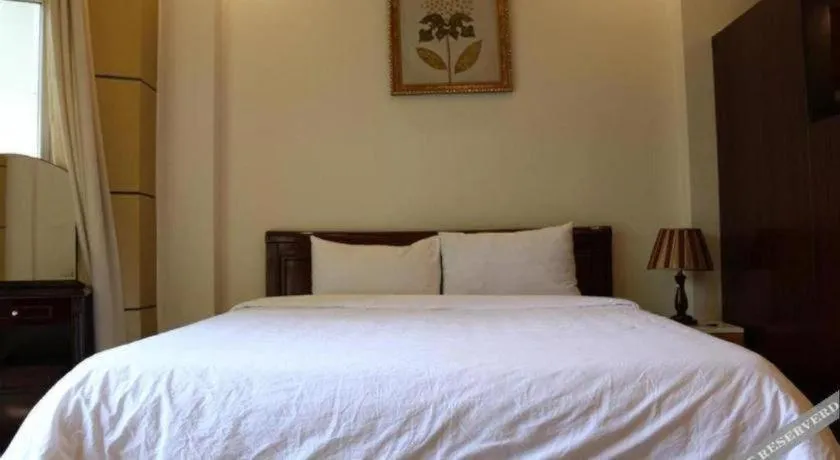 Bed in Dom's Residence & Hotel Hanoi