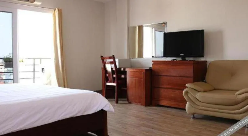 Bed in Dom's Residence & Hotel Hanoi