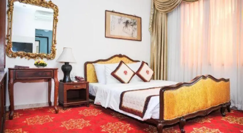 Bed in Tan Son Nhat Hotel